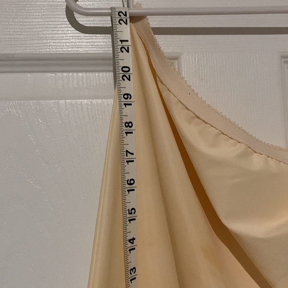Vintage Cream Two Slit Half-Slip - Picture 5 of 9